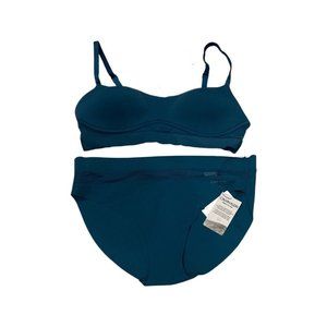 Calvin Klein Women's 2 Piece set BRA & Bikini Green Color QF6048+QF6350 ORG $72